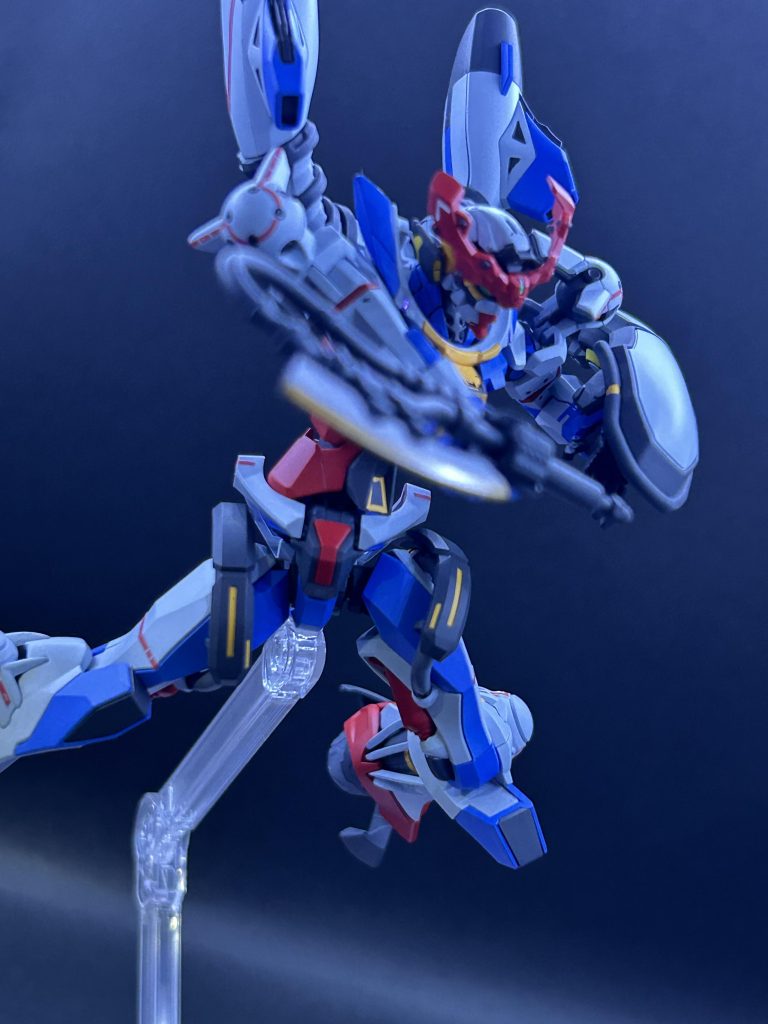 【製作工程】ヤスリ掛け600番→800番→1000番筋彫り脚部シャープ化