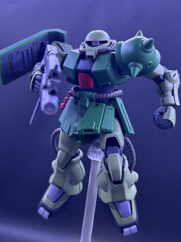 ヒートホーク持たせたいんですが左の持ち手を無くしたので持てないです(zaku-kao9)