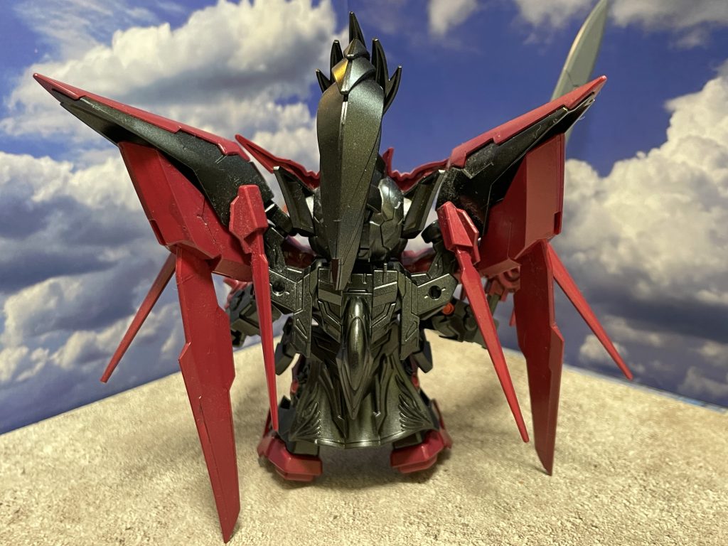 後ろから〜バックパックを取り外しての鳥になる機能はいろいろ技術面からオミット(Ｔ＿Ｔ)