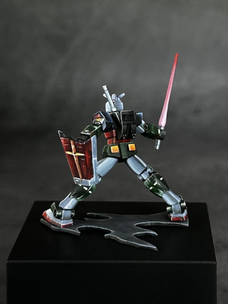 バックショットですが、ポスター視点での正面。こちら側の方が気合を入れて塗っています