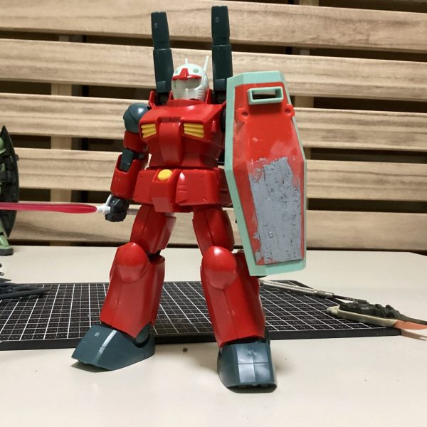 ガンキャノンを改造してたんです。そしたらシュウジ乗っけて向こう側から来ましたw