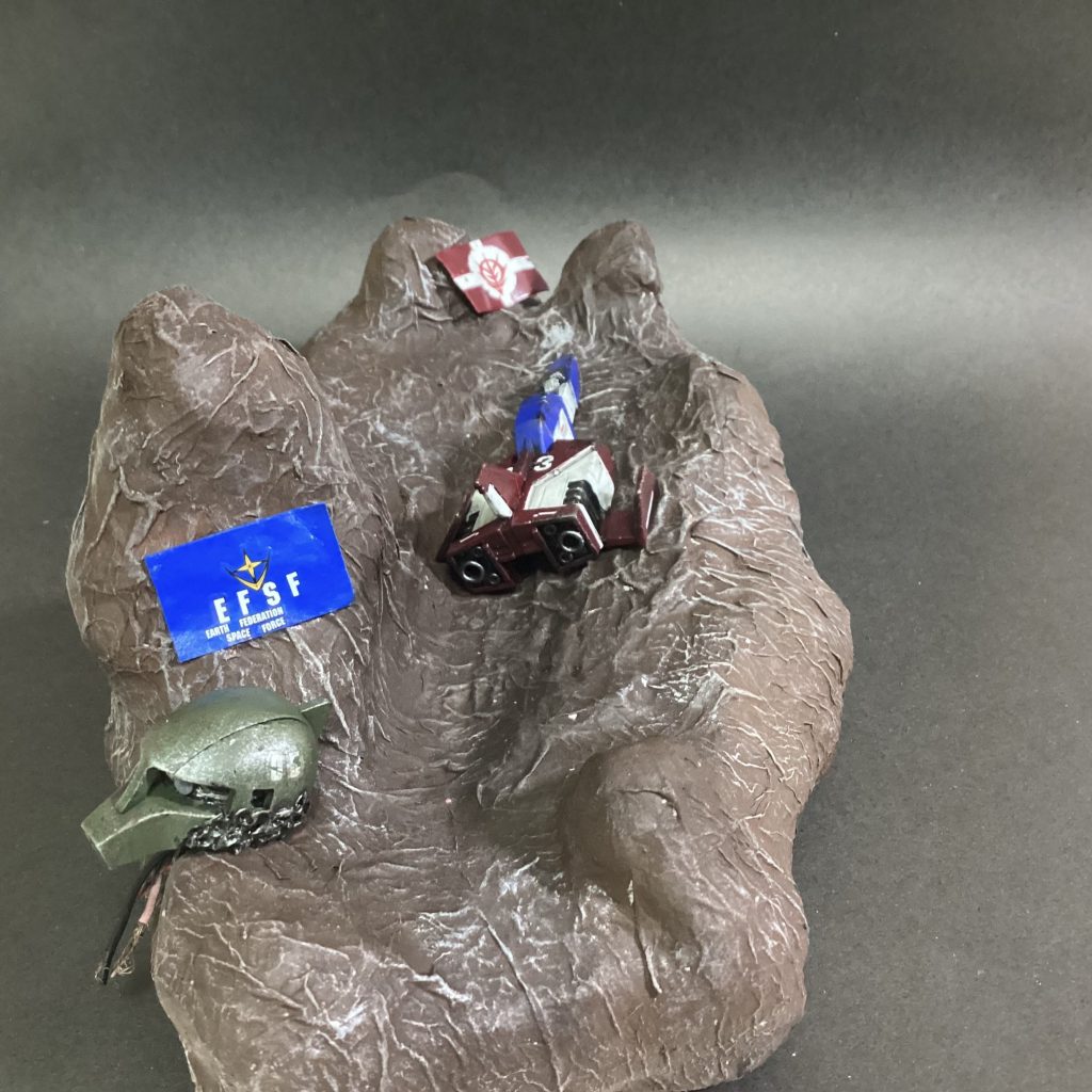 連邦、ジオン、、両軍のミリタリーフラッグはマステより自作しています✨