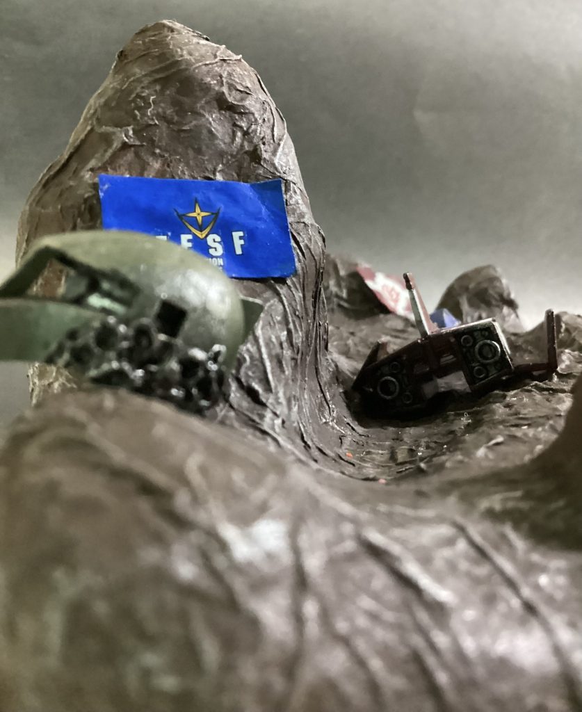 当初はミリタリーフラッグを作る予定はなかったのですが、なんか物足りないなと感じ、作って見ておいて見たらめっちゃ良かったので採用しました👍