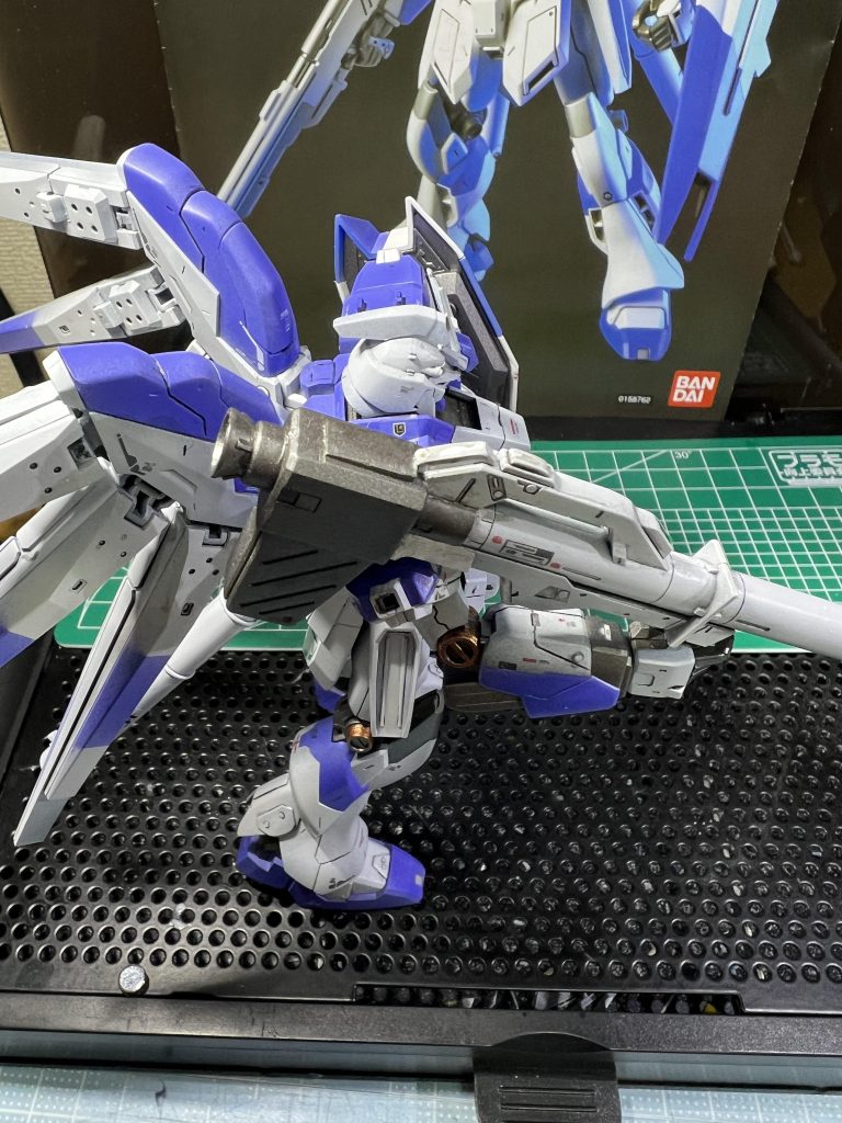 HG Hi-νガンダム–3枚目/制作者：yohacky