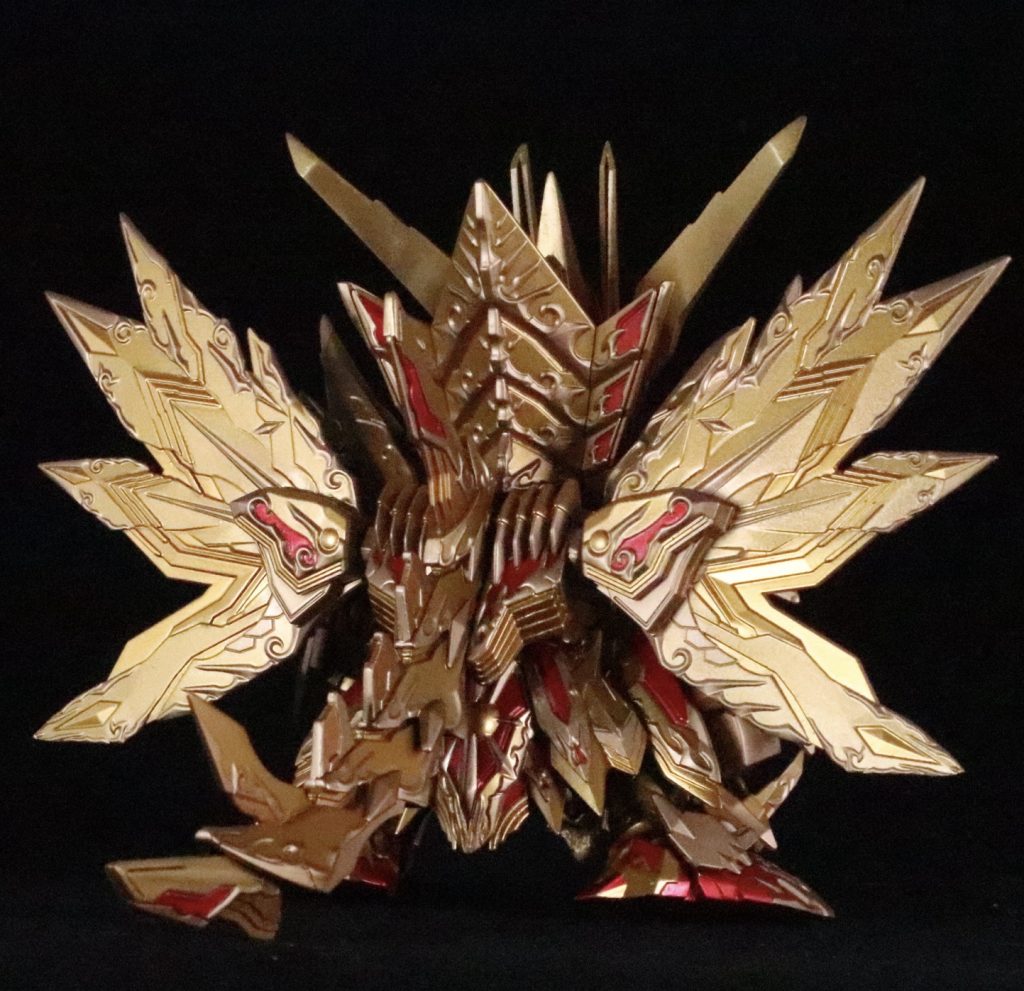 ここ最近拭き取りが苦手になってしまっており全てマスキングのみで塗り分けています。できるまでやり直してますがリアアーマー最後の塗り分けでミスった時はキツかった…ドボンして1週間ほどかけてやり直し。造形のバランスを考え色味に大きく差が出ないよう塗装テストして使用塗料を決めました。股関節、肩可動軸を作り直しキットまんまのギチギチ干渉しまくり感を整理してます。