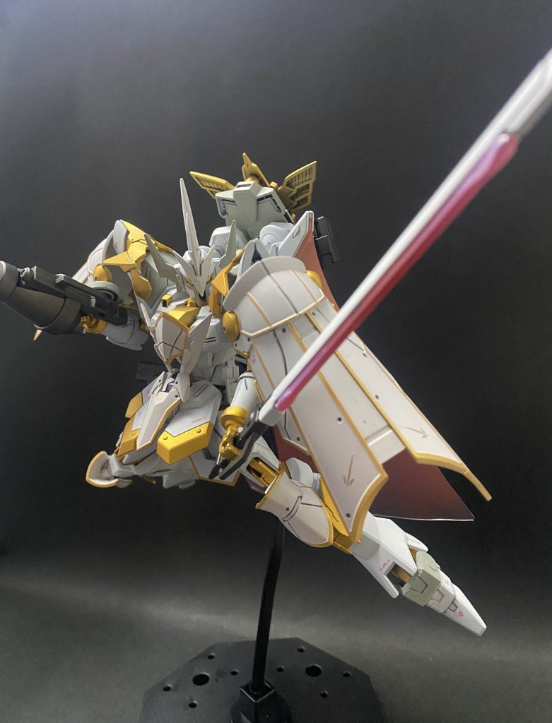 ・対モビルスーツ重斬刀ルドラに装備されているものと同等の武装。本機の場合は左手で扱う。