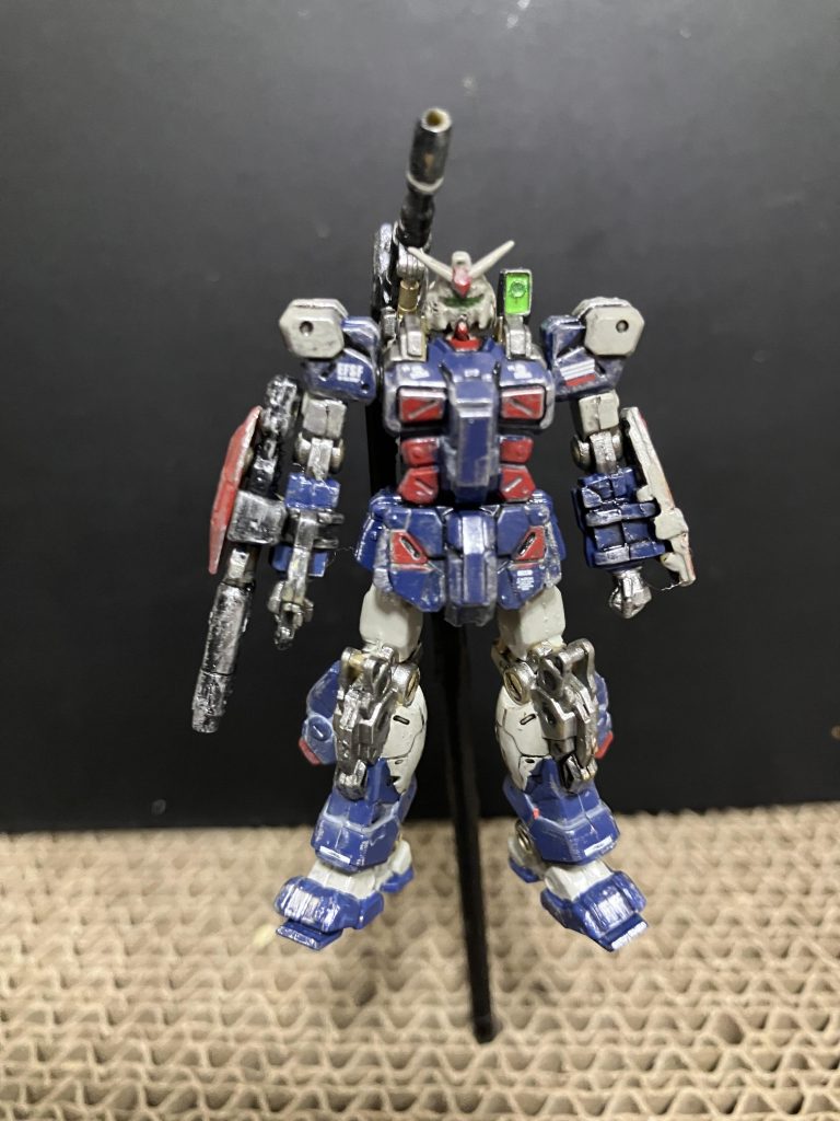 デカールチョコッと貼付けちっちゃすぎて目視出来ず。