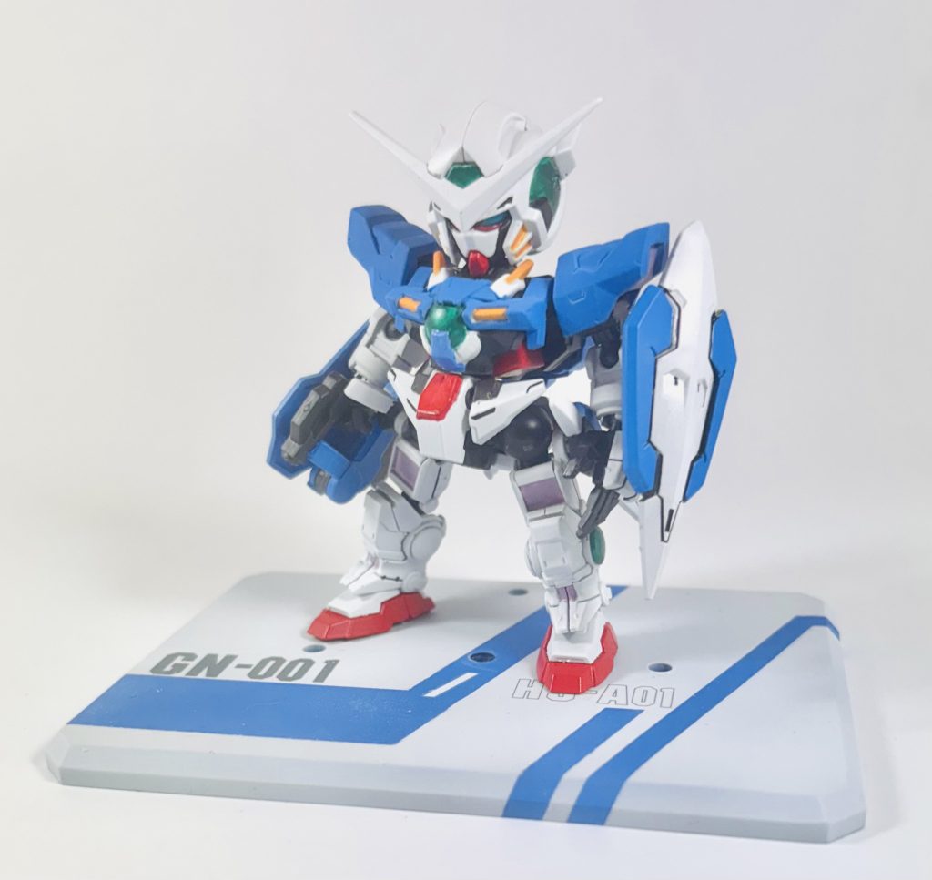 おまけとして交換用パーツもついでに塗装してノーマルエクシアに出来るようにしました。