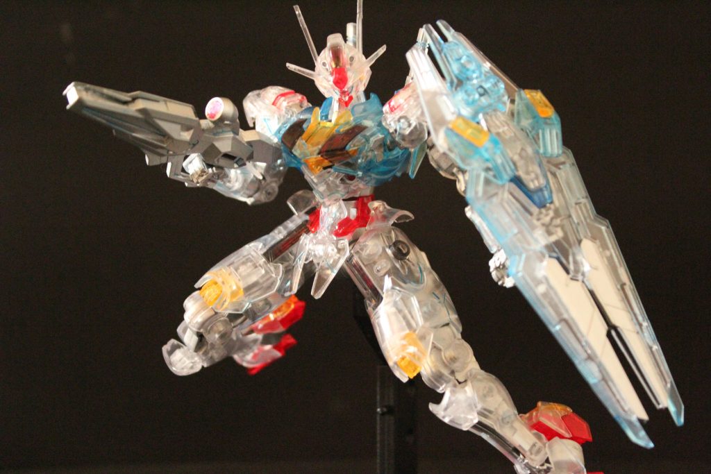 クリアカラーって、「合わせ目消し：出来ない」「塗装：クリアカラーでしかできない」のでなかなか難しいですね 