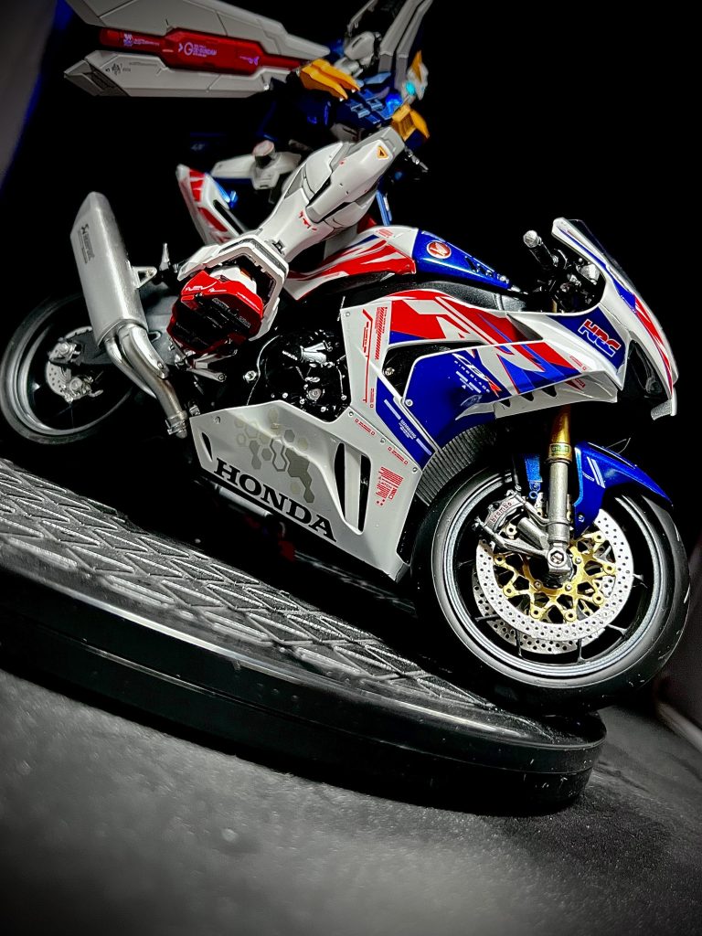 ホンダCBR1000RR-R FIREBLADE SPです😍調べてみたけど由来はわかりませんでした🤣輸出用に与えられた通称だということまでしか。。