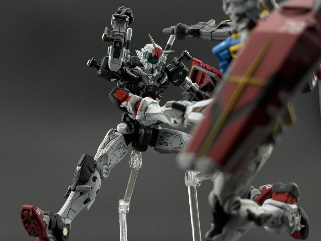 ジムっぽい頭をしてるので、やられ役も良い表情を出してくれてます。「紅の機動兵器 M-14」が聴こえてきそうです笑