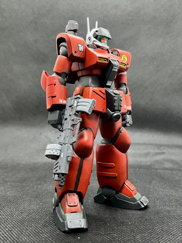 銃を万年工房さんのグレネード付きマシンガンに変更してみました。ディティールが細かくてスタイルがかっこいいです。ガンキャノンにも似合いますね。