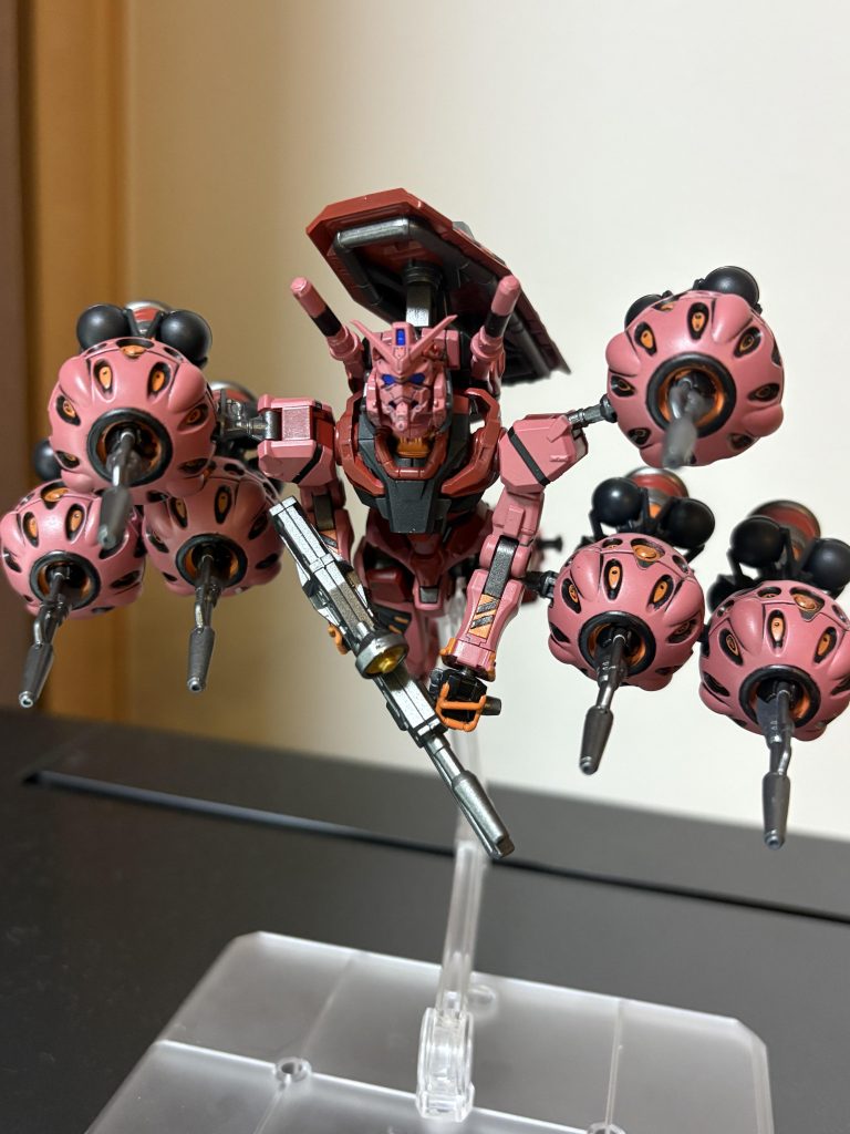 ビットが取り回しが悪すぎるせいでポージングがかなり難しいです。