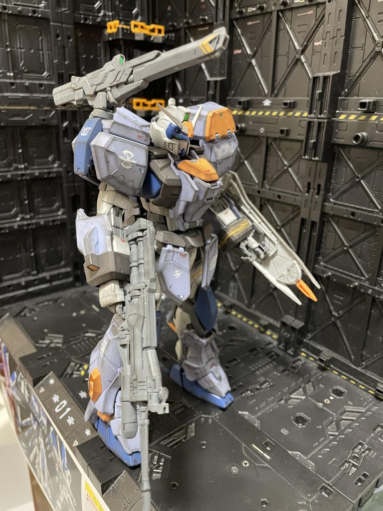 装甲の汚しにウェザリングマスターを追加しました。