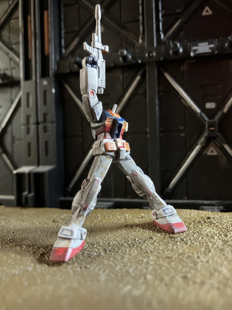 参考にしたのは「めぐりあい宇宙編」の劇場版ポスターポスターの色味や明暗も取り入れてみたのですが写真で見ると分からない〜。゚(゚´Д`゚)゚。