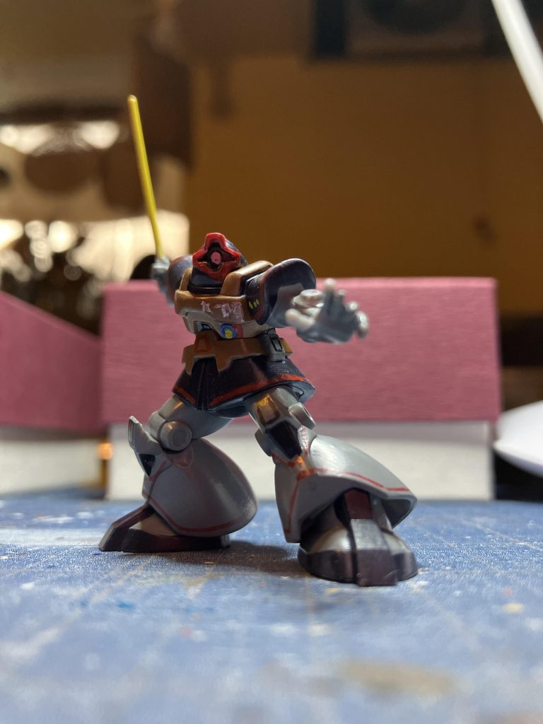 そこで自分なりに色味を解釈して塗装🖌️塗料はvicカラーマーキングラインなども筆塗りで出来る限り再現してみました٩( ᐛ )و