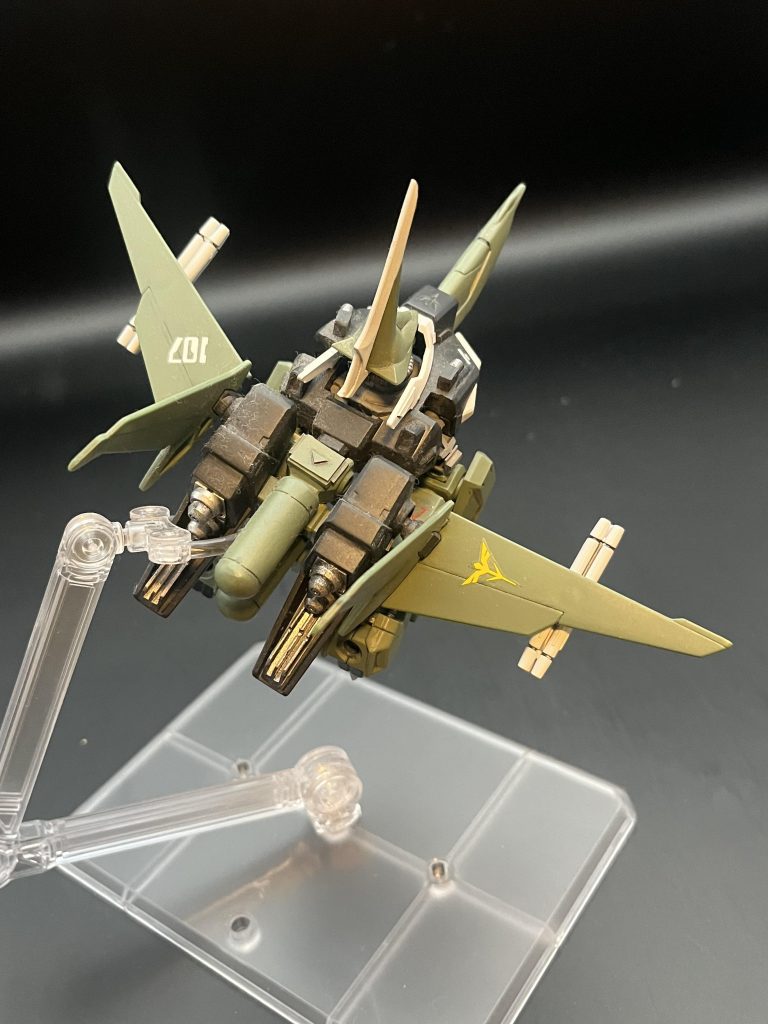 バウアタッカー今見ても合体変形ができる素晴らしいキットですねどうしても当時のキットなので各関節の保持力も弱くポロリは多めです