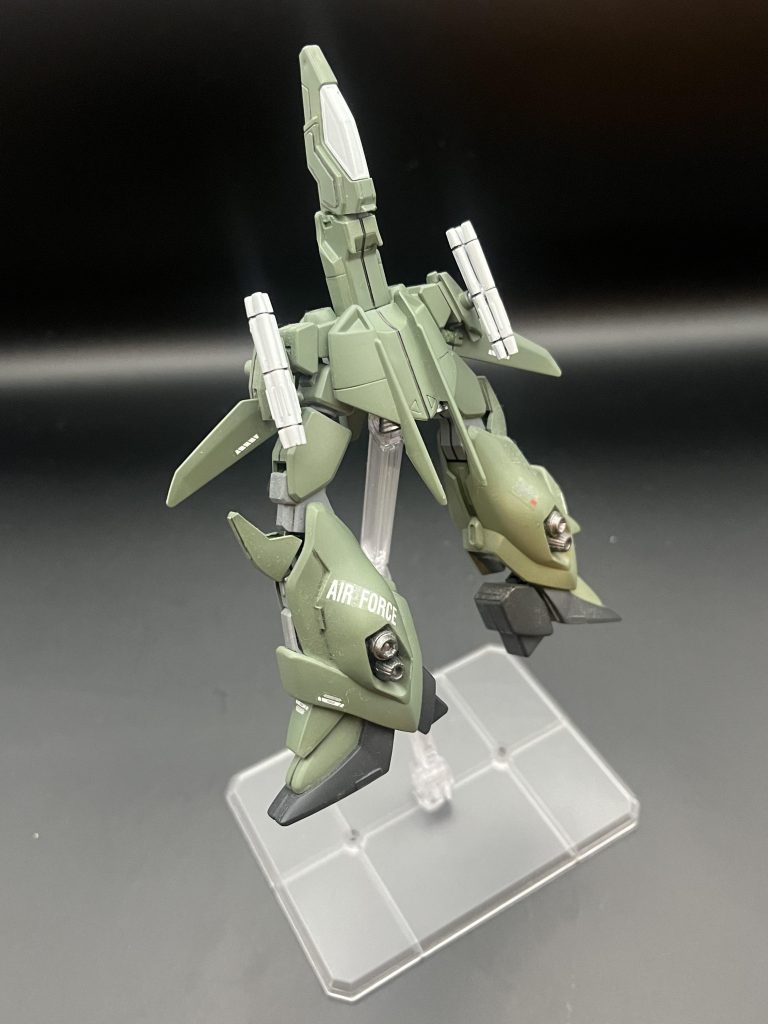 バウナッターユニコーン版では有人飛行タイプになっておりちゃんと戦闘機しててかっこよくZZはレゴブロック爆弾ですからねコックピットやサイドアーマーのウイング、ミサイルの再現等、意外と頑張っておりました当時の自分機首はスタービルドストライクのユニバースブースターを使用