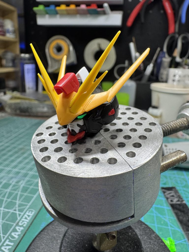 今回も頭からスタート頬パーツの取り付け角度付けるのに苦労しました😮💨