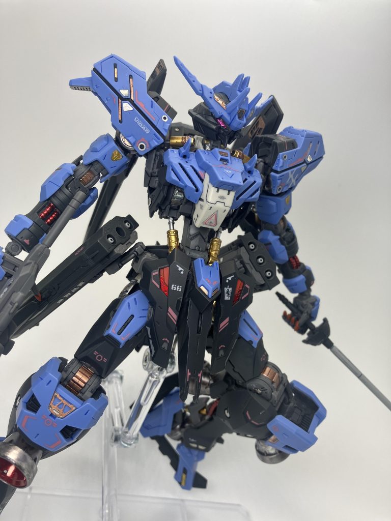 前腕部パイプのロイヤルメタレットが思ったより良いアクセントになって気に入ってます🥰