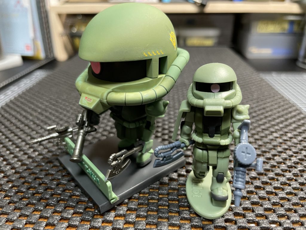 小さなお友達はbit lot③のザクⅡ(zaku-kao2)