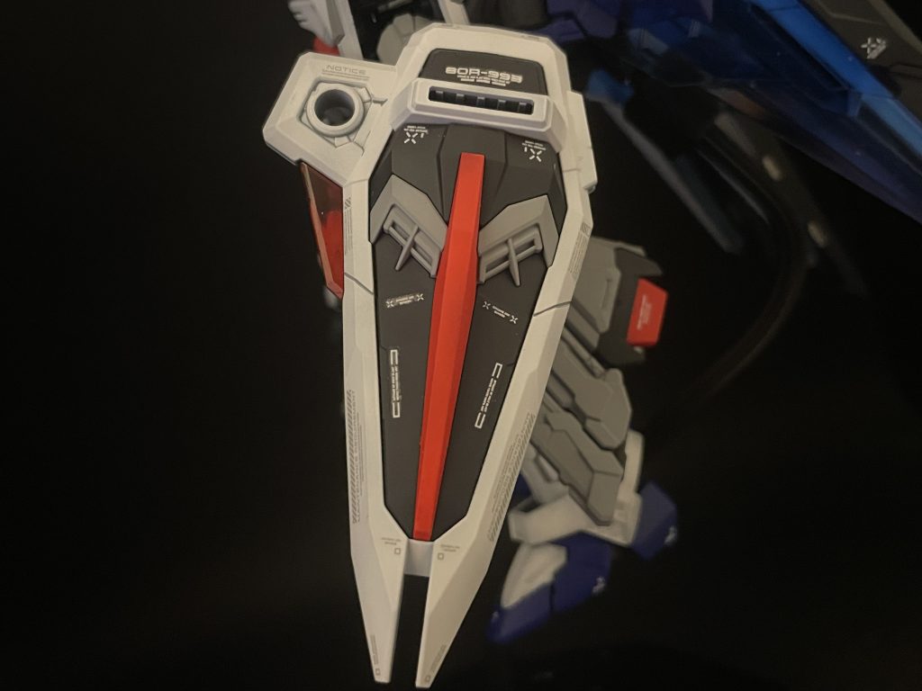 お気に入りパーツその3 シールドデカールも貼り具合が上手くいったと思っています