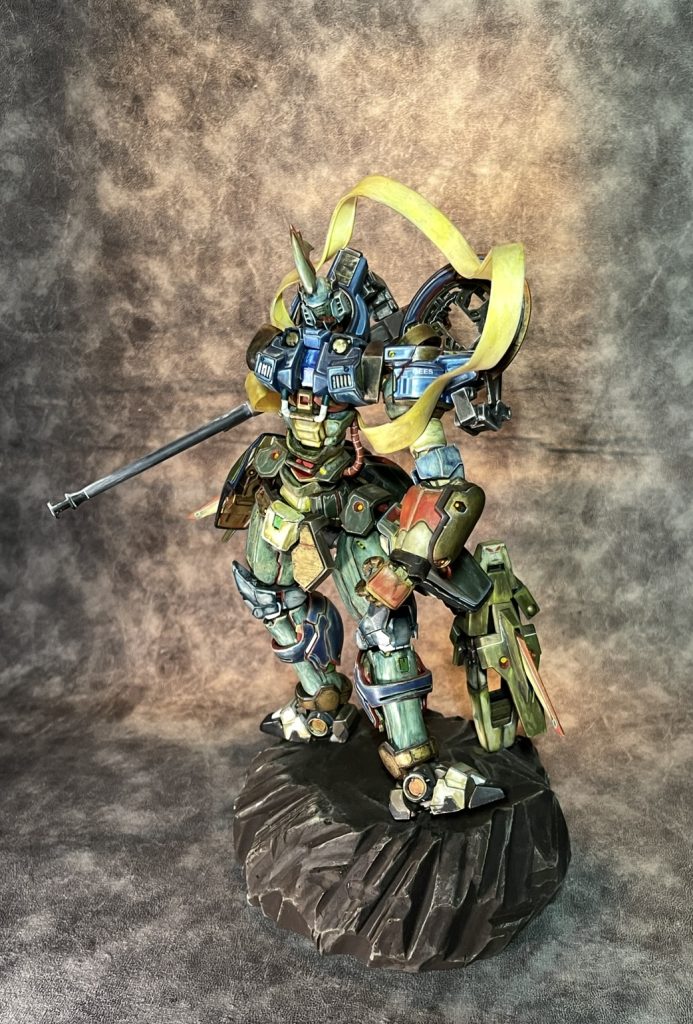 ここからはぐるりと。阿吽両方共ですが前に来る腕は力強さを表現する為に、大きくしてあり左右非対称にしてあります。前腕の力強さが目で見てわかりやすい様に、阿吽とあえて逆の色にして目立つ様にしています。