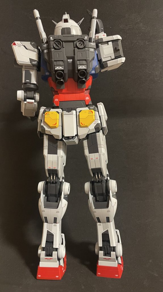 横浜のガンダムは後ろが見えないので、後ろ姿をパシャリ