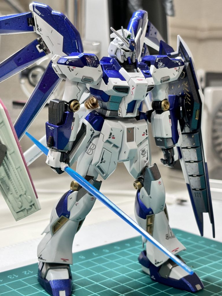 好きな色である青紫を表現しました。