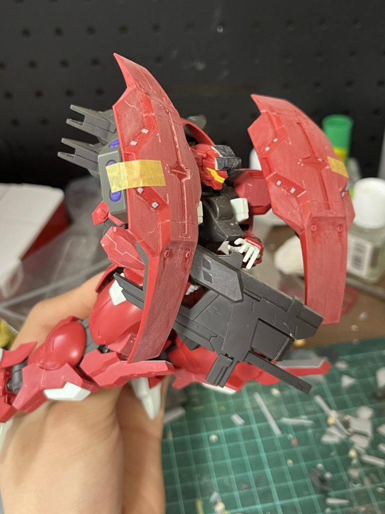 ミサイルランチャーも装備。各部も形部一平先生のイラストを参考にディテールアップ!