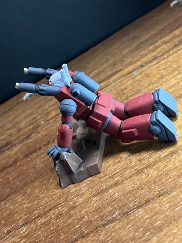 足の裏とランドセル内側に肉抜きあったので光硬化パテと瞬着で穴埋め。ボチボチ消えてくれたので満足