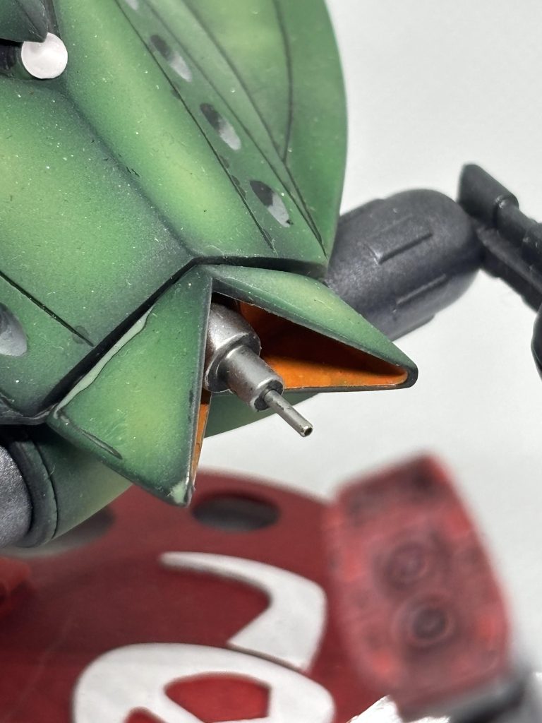 シャーペンの頭を刺してみました