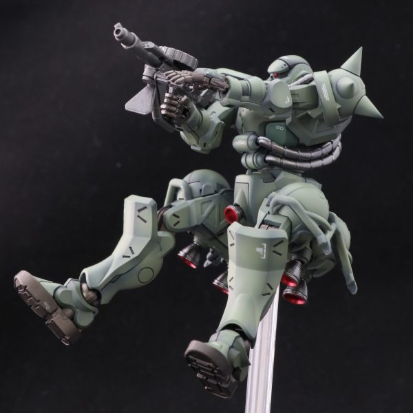 ザク　ジオンカラー　　　　　　（軍警ザク(ﾟДﾟ)）