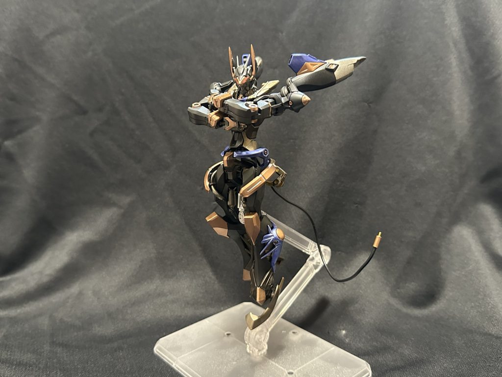 Z.O.EのANUBISといえば腕組み!と、槍!ということでなぜ買ったか覚えてない積みの30MMにちょうどいい槍があったので拝借。