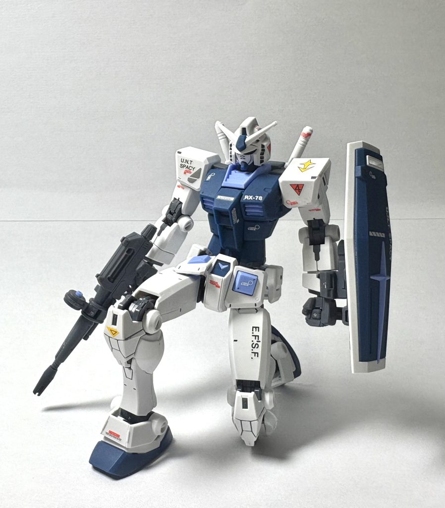 膝立ちもモチロロンおてのもの!可動域が素晴らしくブンドドできますよコイツァ!