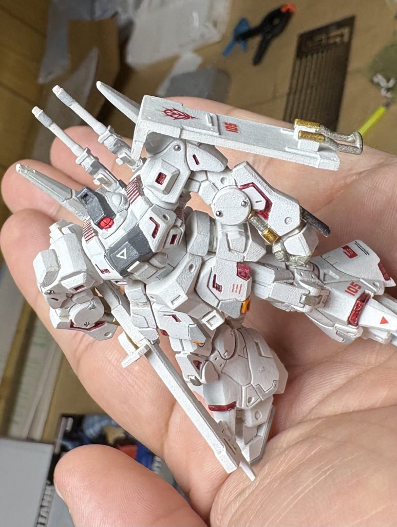 作品名：ガンタンクの未来予想図<p>写真はリックディアスをちょっと塗り直したので貼っただけです。 さて、いつまで経っても世の中から争いごとは無くなりません。 人間は憎しむために生まれてきたワケでも、人を傷つけるために生まれてきたわけでもないです(zaku- […]</p>