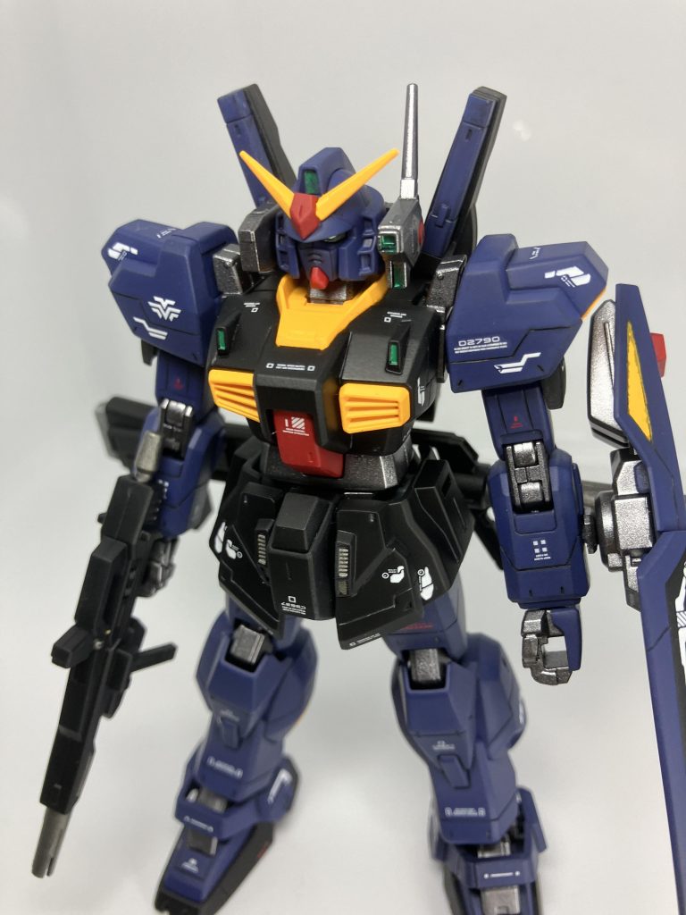 肩の部分とスカートの部分がわかりやすいですが、もっとくっきりとした綺麗な線を引かないとなと思いましたね。パネルラインを作って色分けなどもしてみたいですが、知識と技術不足を痛感しました。