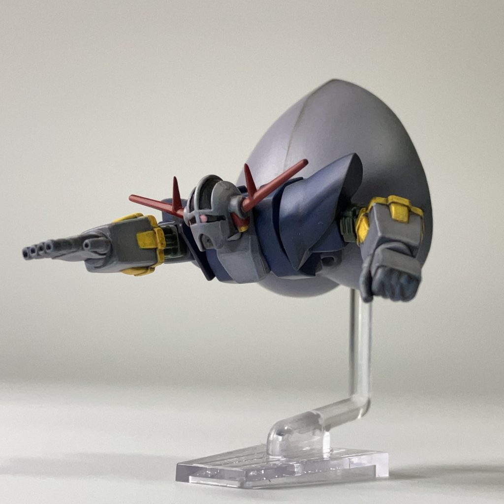 ジオングアニメ準拠の非常に好みの造形…クリアパーツの台座を付属させてくれたのは嬉しい。