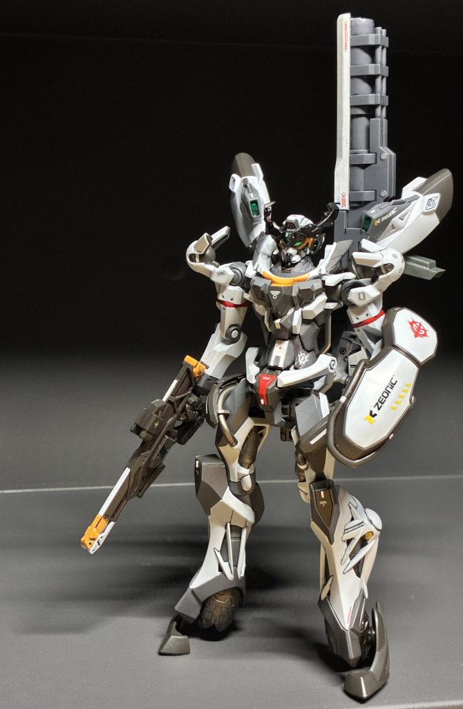 シールドに貼付しているジオン系のデカールの「ZEONIC」がお気に入りポイントで好きです😍 見ていただき、ありがとうございました‼️