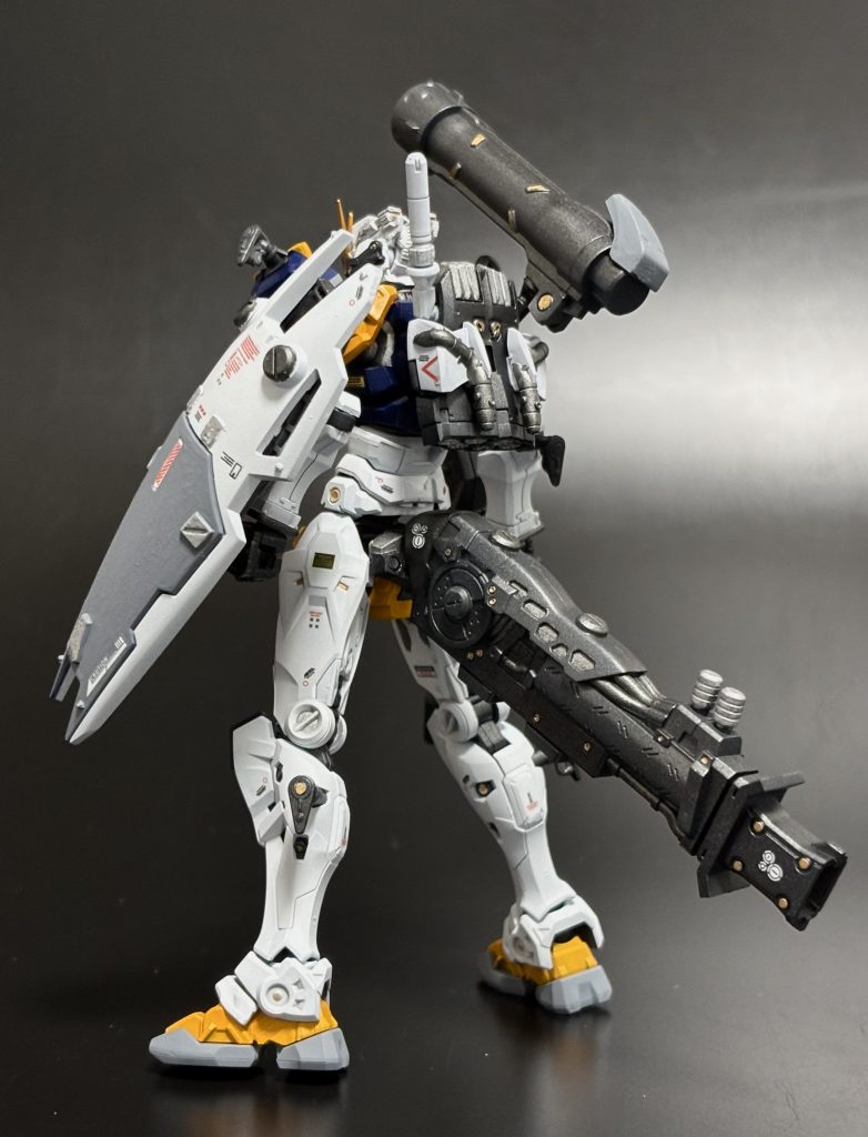 ガンダム6号機–3枚目/制作者：島田 耕輔