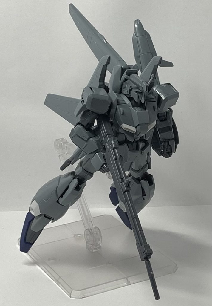 基本的にグレーなのでかなり地味です。