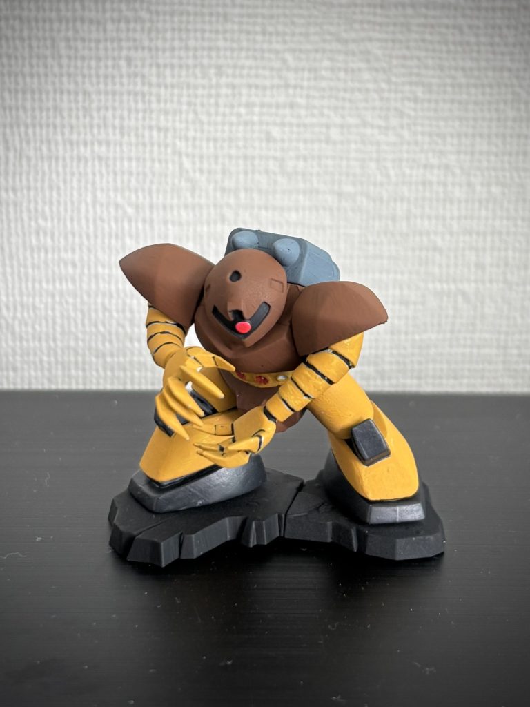 ゴッグも気持ち明るめなカラーリングにしています。