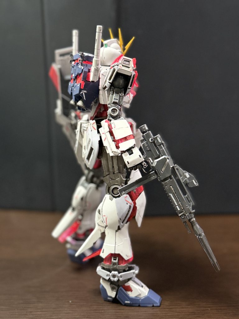 武器の質感もまずまず出ました^_^