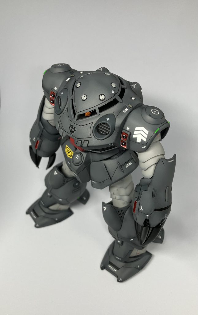 頭頂部パーツのスジボリは最後までやるか悩んでいたのですが、割と綺麗に彫ることができたのでやってよかったです!