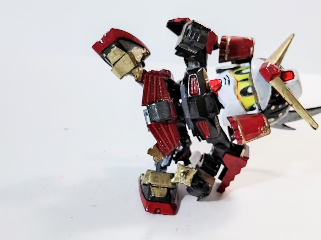 ハイキックも可能。