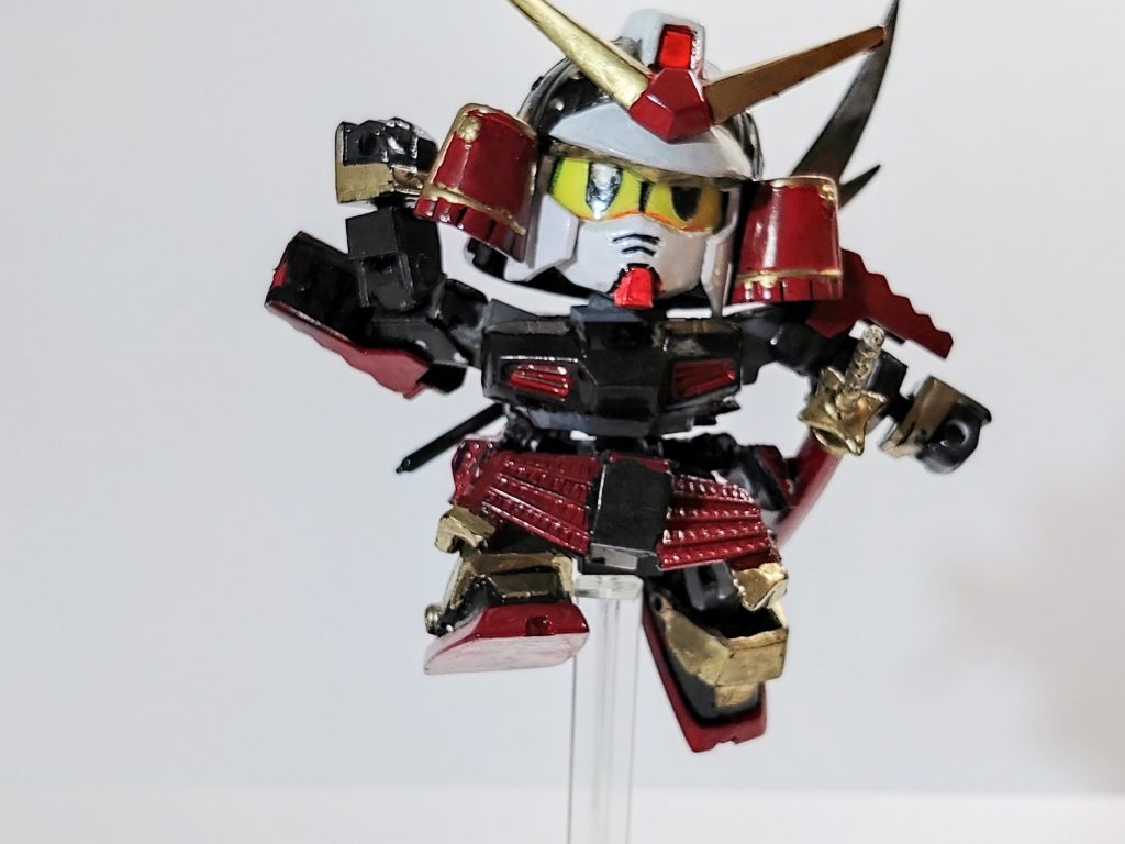 元気いっぱいな某ガンダムのOPのポーズも可能。きっと誰も死なない明るい話なんやろなぁ(濁っこり)