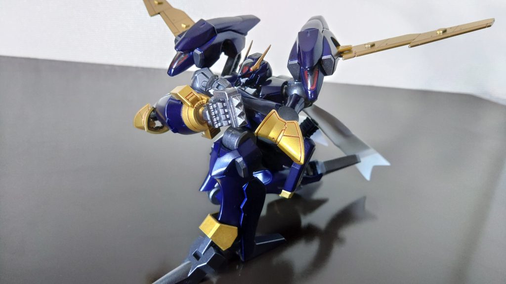 「ジャンク・ファラクトを守備表示にする！」遊戯王のモンスターって守備表示になると膝立ちして色が薄くなるイメージがあります。