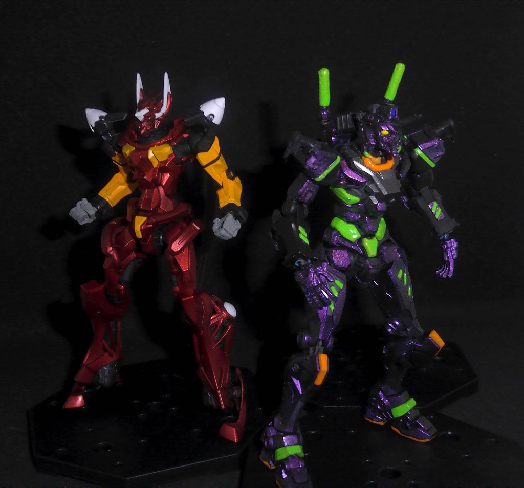 直前の初号機に合わせて黒立ち上げのメタリックに仕上げました。 