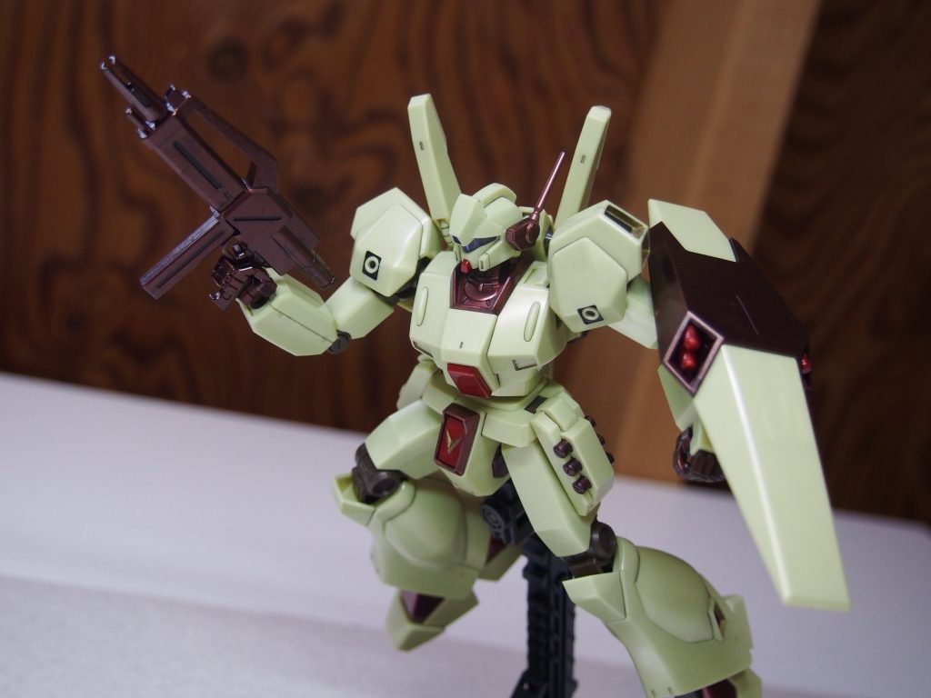 HG [RGM-89] ジェガン(アクシズ・ショック イメージカラー)–5枚目/制作者：月島海斗