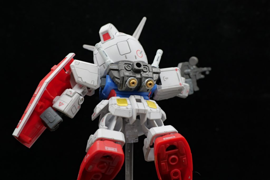 ゴールドのビーズがあったので付けました。